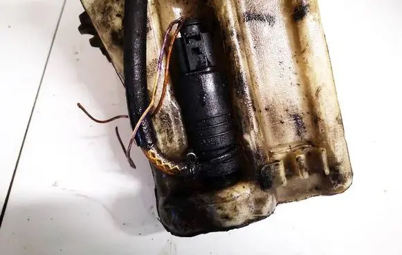 Windscreen/windshield washer pump