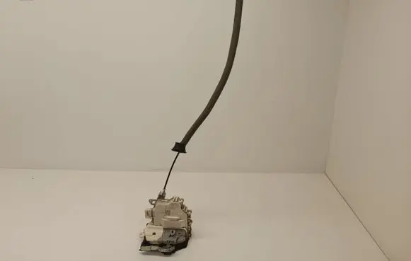 Audi A5 8T 8F Front door lock 8J2837015C