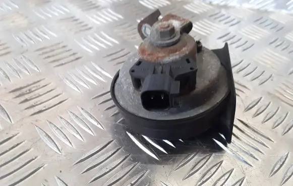 Volvo V40 Horn signal