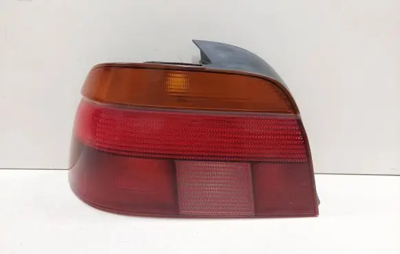 BMW 5 E39 Rear/tail lights 8358031 2VP00724001