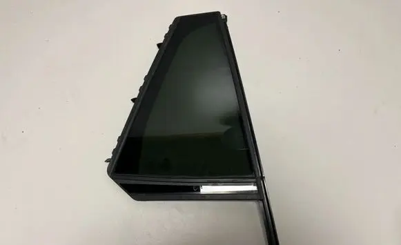 BMW X5 G05 Rear side window 7482162