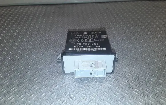 Skoda Octavia Mk2 (1Z) Light module LCM 1T0907357