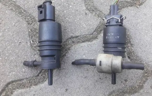 Mercedes-Benz Sprinter W906 Windscreen/windshield washer pump