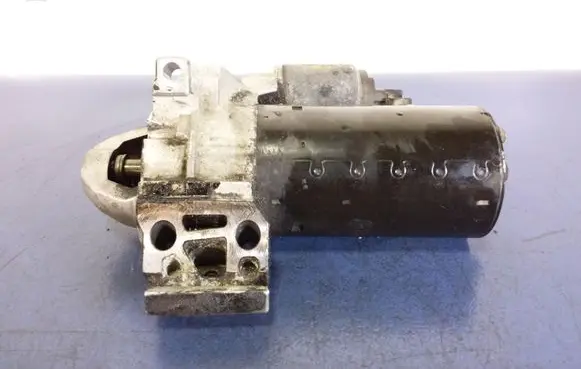 BMW 5 F10 F11 Starter motor 0001148010