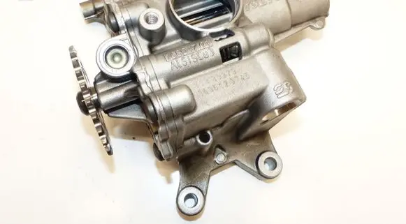 Volvo S60 Oil pump 31330979