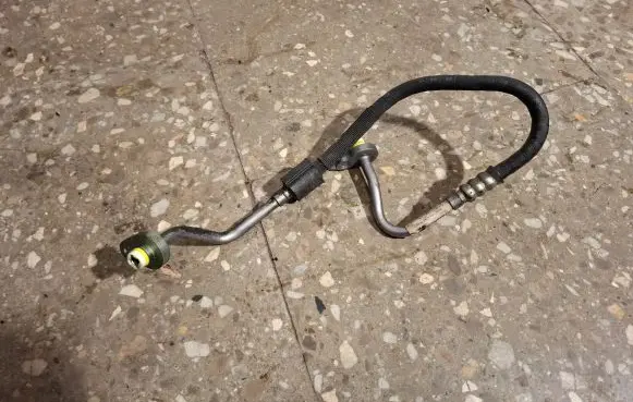 Volvo V60 Air conditioning (A/C) pipe/hose 31315122