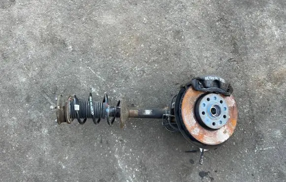 Skoda Octavia Mk3 (5E) Front wheel hub spindle knuckle