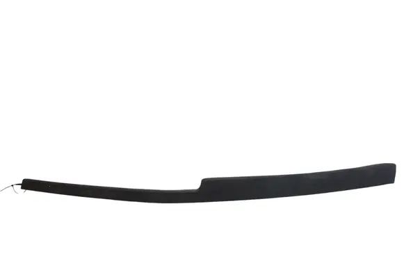 Front bumper lip