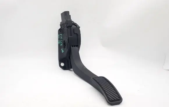 Ford Fiesta Accelerator throttle pedal 8V219F836AB 6PV00951720