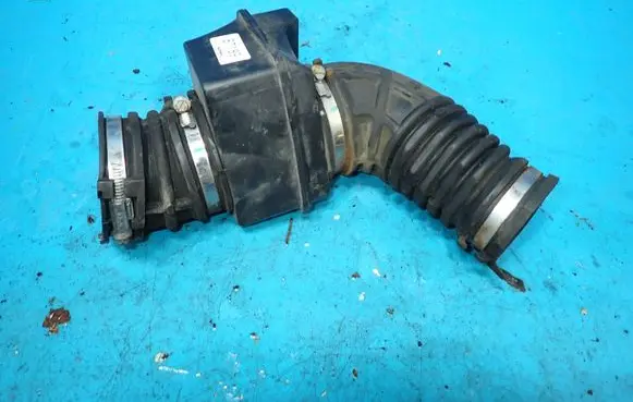 Opel Mokka Air intake hose/pipe