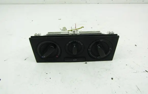 Volkswagen Polo III 6N 6N2 6NF Air conditioning/heating control unit 