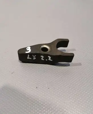 Lexus IS 220D-250-350 Fuel Injector clamp holder