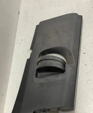 Porsche Cayenne (92A) Seat belt trim 106274000