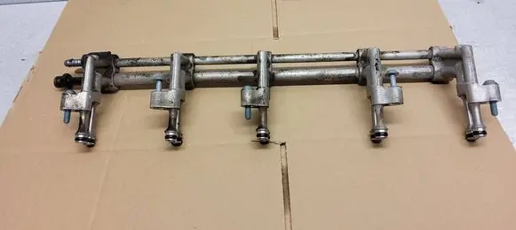 Volkswagen Transporter - Caravelle T5 Fuel main line pipe 070133317C