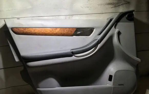 Mercedes-Benz R W251 Front door card panel trim 251060960222