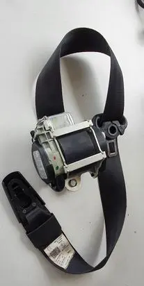 Skoda Superb B6 (3T) Front seatbelt