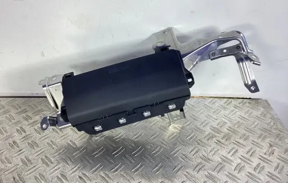 Lexus RC Knee airbag 0589P1000369
