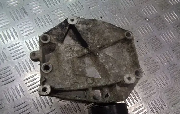 Opel Vectra C Generator/alternator bracket 