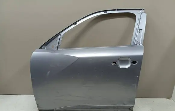 Peugeot 2008 II Front door 