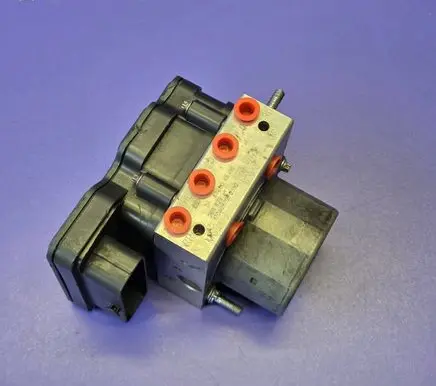 Nissan Qashqai ABS Pump 0265256600 476604EJ0E