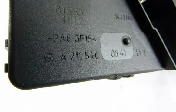 Mercedes-Benz E W211 Fuse module A2115460641