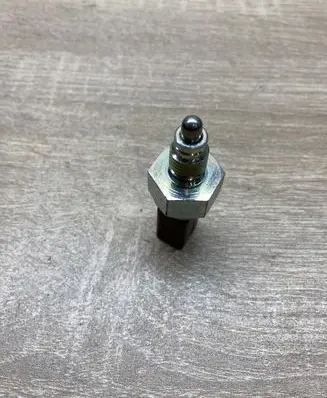Volkswagen Golf VI Reversing light switch sensor 02T945415P