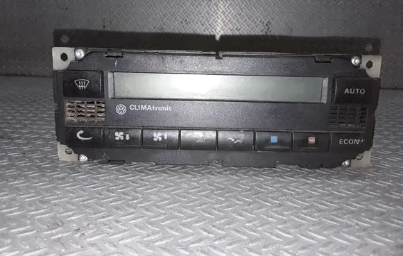 Volkswagen PASSAT B5 Climate control unit 3B1907044B