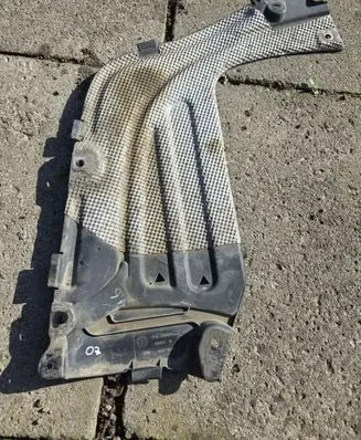 BMW X7 G07 Rear bumper underbody cover/under tray 8091984