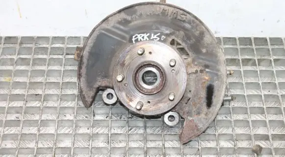 Honda CR-V Front wheel hub