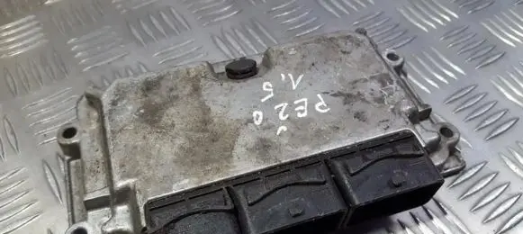 Peugeot 106 Engine control unit/module 0281001839 9630059880