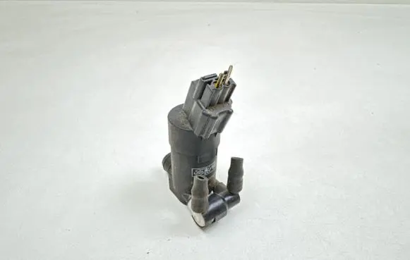Ford Focus Windscreen/windshield washer pump 1S7117K624FE