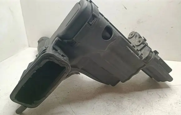 Peugeot 308 Intake resonator 9689014180 9814006180