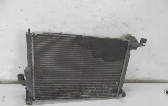 Opel Vectra B Coolant radiator 