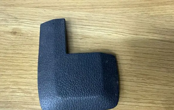 Volvo V70 Front passenger seat rail trim 9208272