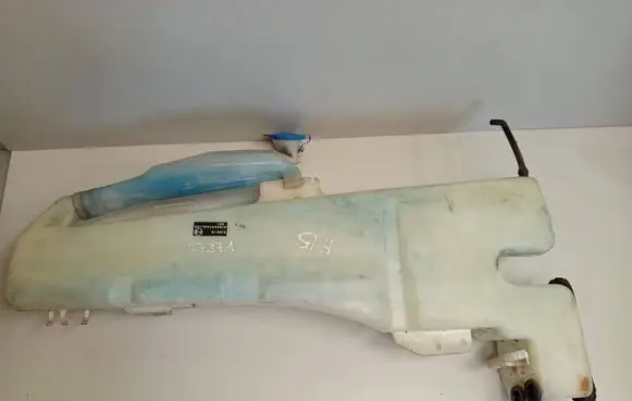 Honda CR-V Windshield washer fluid reservoir/tank 22019