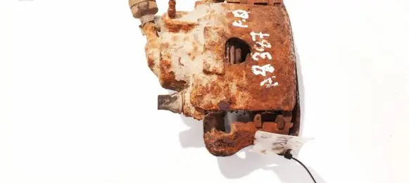 Volkswagen PASSAT B2 Front brake caliper