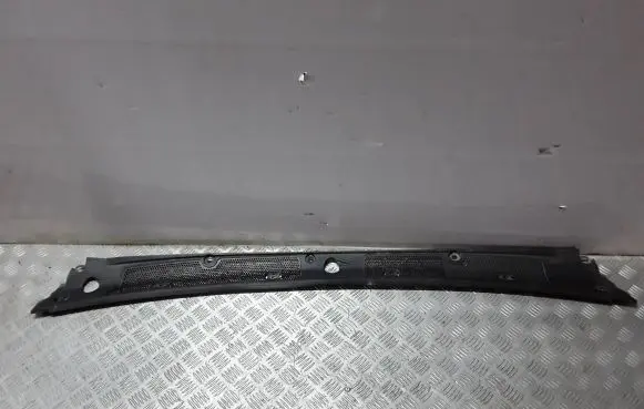 Opel Frontera B Windshield trim 8971244200