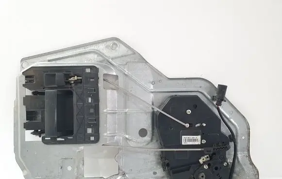 Loading door lock