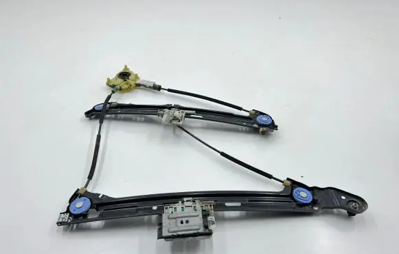 Audi A7 S7 4G Front door window regulator with motor