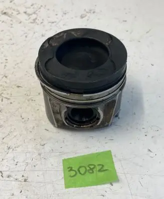 Mercedes-Benz Sprinter W906 Piston 17483L118