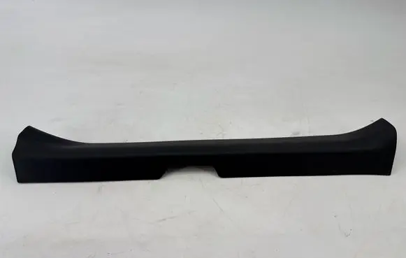 Toyota Yaris XP210 Front door trim (molding) 67914K0020