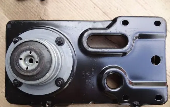BMW 4 F32 F33 Battery box tray 7395738