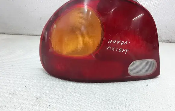 Hyundai Accent Rear/tail lights
