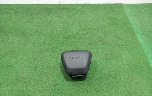 Tesla Model X Steering wheel airbag 16257690 ZFR22271112158