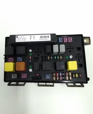 Opel Astra H Fuse module 5DK00866813 1534937