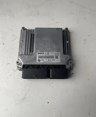 BMW 1 E81 E87 Engine control unit/module 0281014239 1039S24483