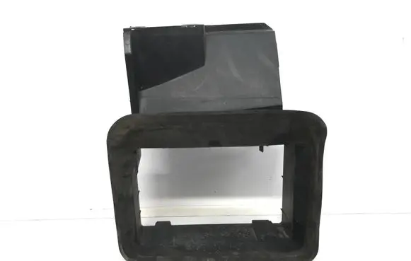 Renault Captur Intercooler air guide/duct channel 113579A0 99023A0 39246