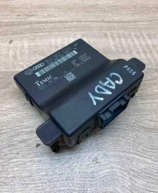 Volkswagen Touran I Gateway control module 1K0907530E 1K0907951