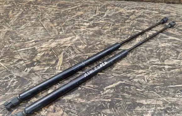 Mini One - Cooper R50 - 53 Tailgate/trunk strut/damper 7175020