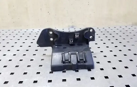 Peugeot 308 Other engine bay part 9805235980